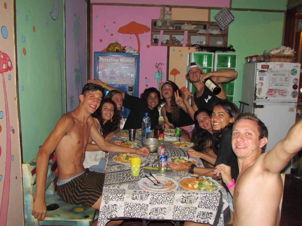 Coconut Hostel Bocas Town Ngoại thất bức ảnh