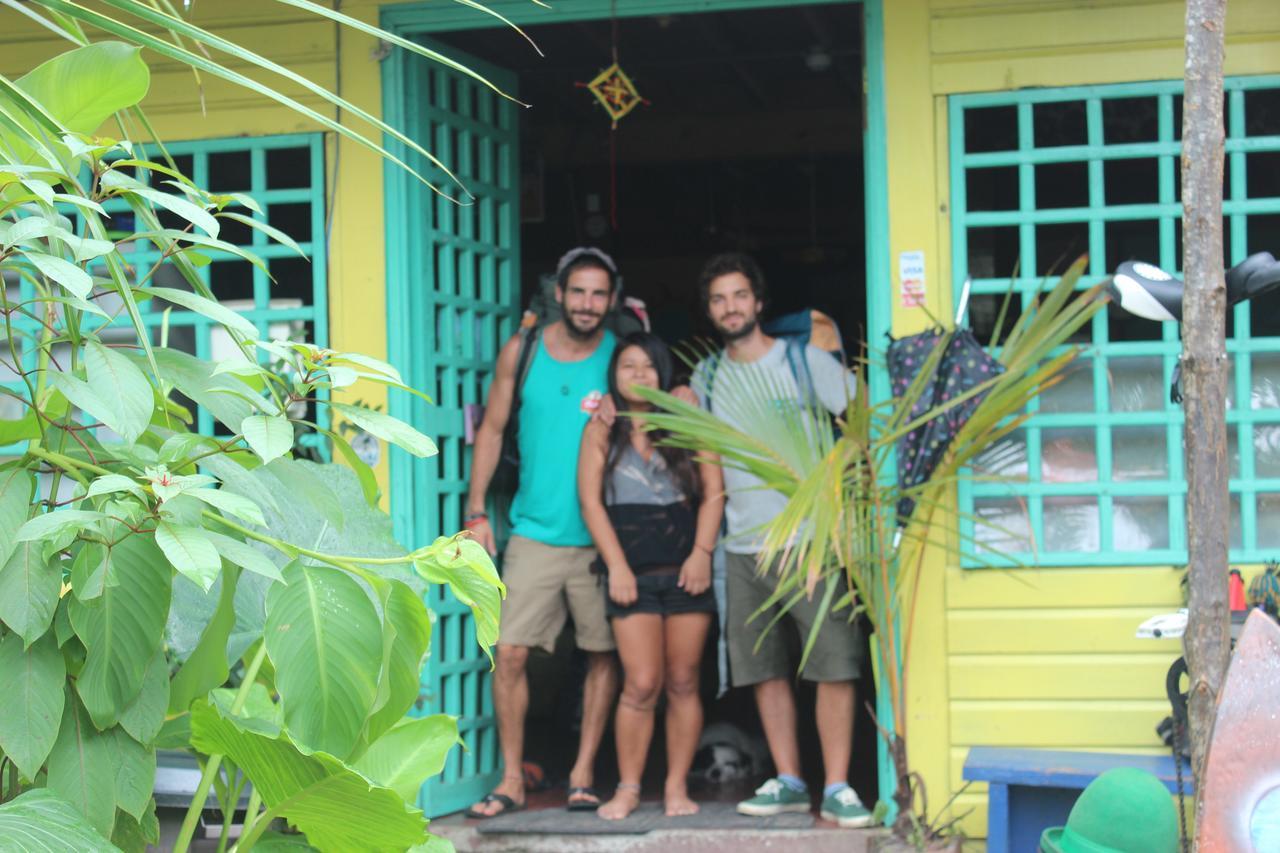 Coconut Hostel Bocas Town Ngoại thất bức ảnh