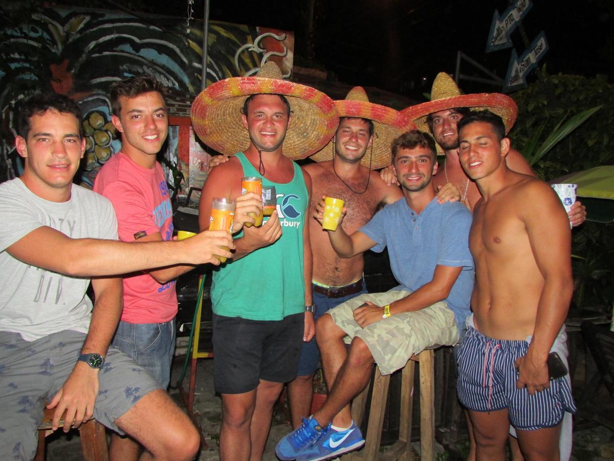 Coconut Hostel Bocas Town Ngoại thất bức ảnh
