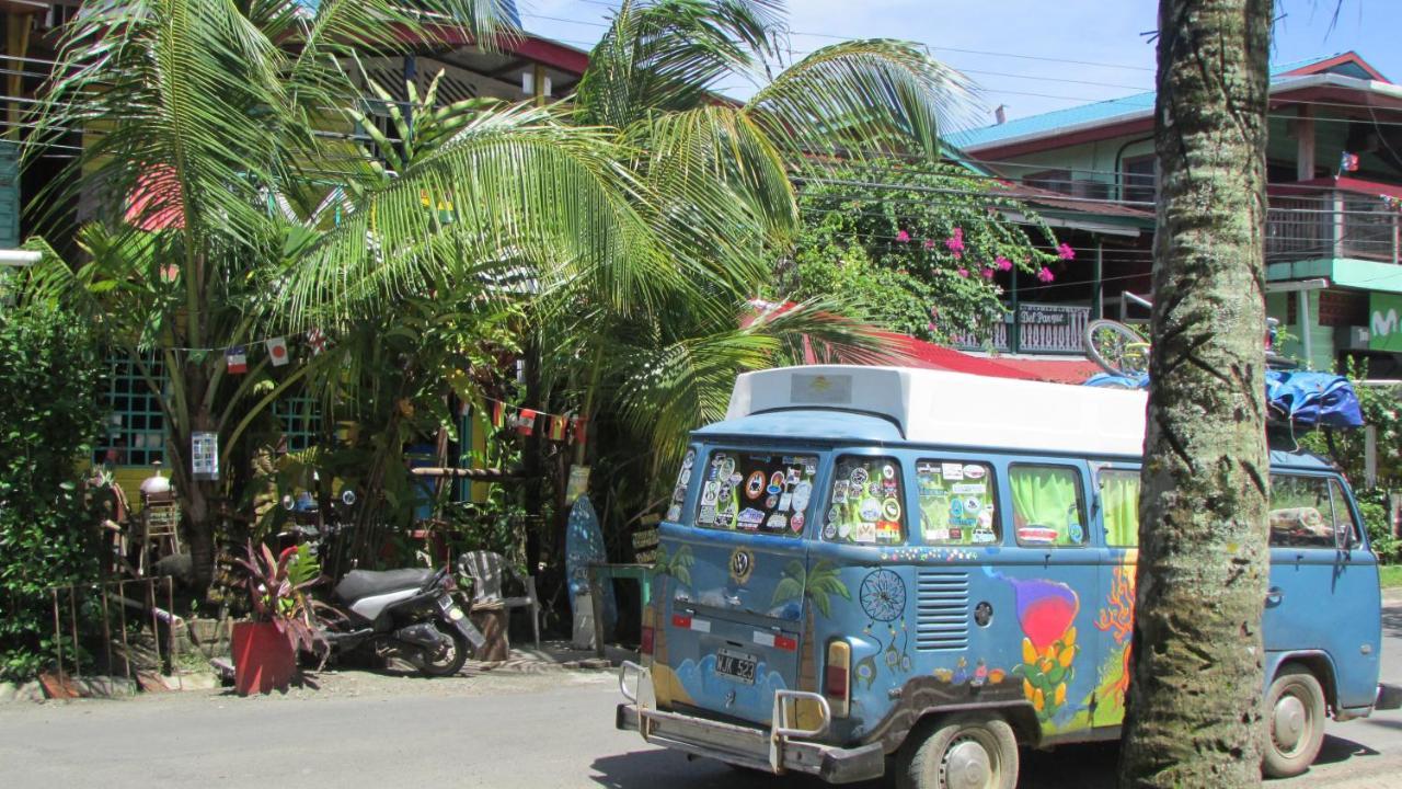 Coconut Hostel Bocas Town Ngoại thất bức ảnh
