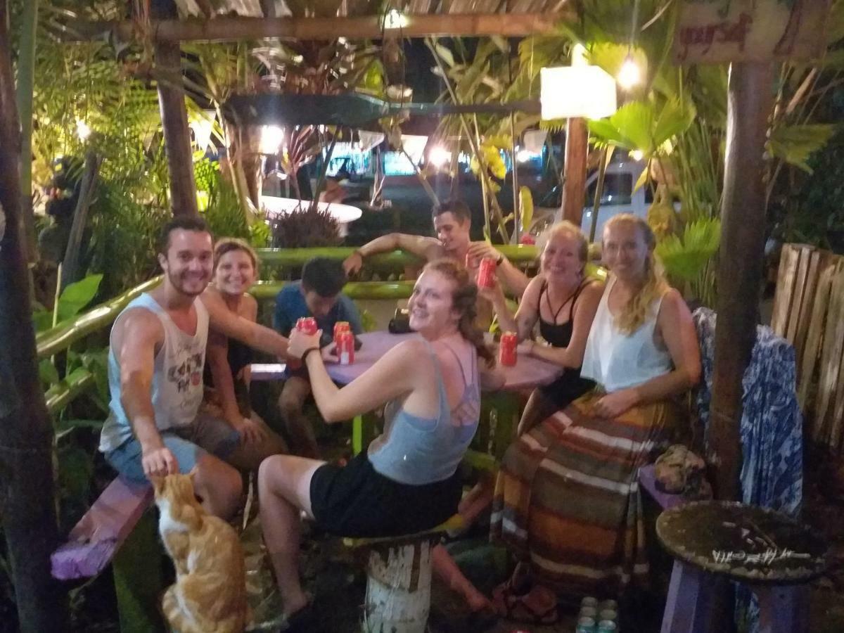 Coconut Hostel Bocas Town Ngoại thất bức ảnh